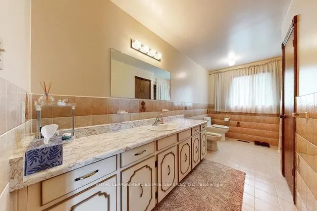 Additional image 29 of 2946 Weston Rd