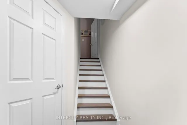 Additional image 32 of 5409 Duchess Crt