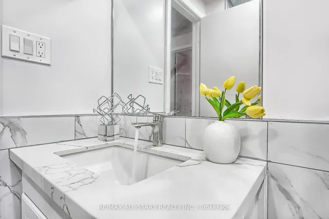 Additional image 32 of 48 Archdekin Dr