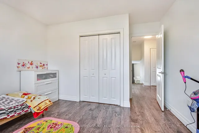 Additional image 18 of 50 LAMBERT St