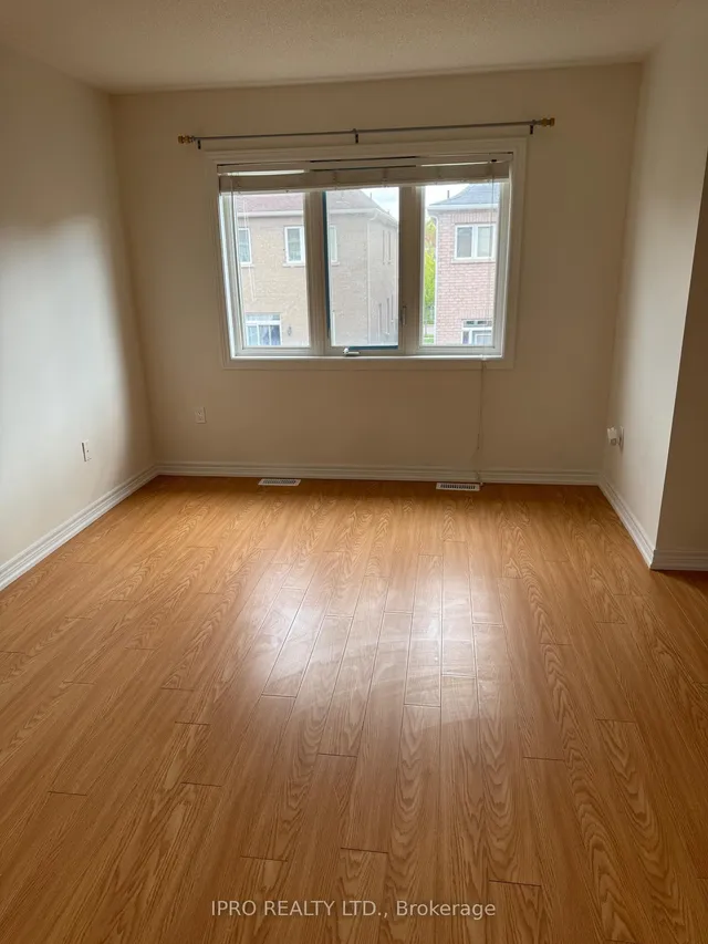 Additional image 15 of 893 Transom Cres