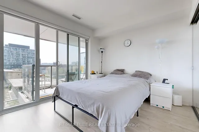 Additional image 5 of 27 Bathurst St Unit 412