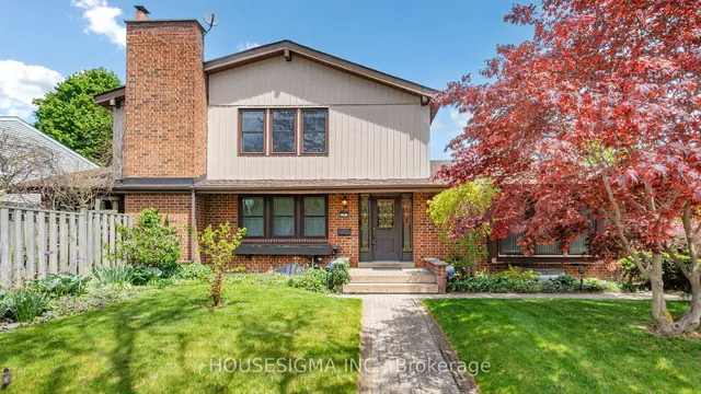 2 Chiefswood Sq