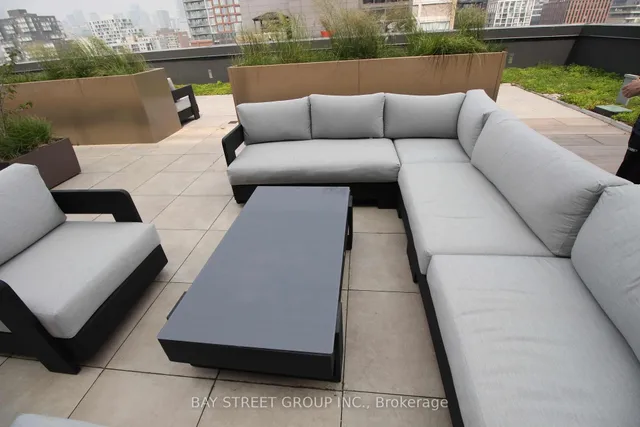 Additional image 24 of 543 Richmond St Unit 814