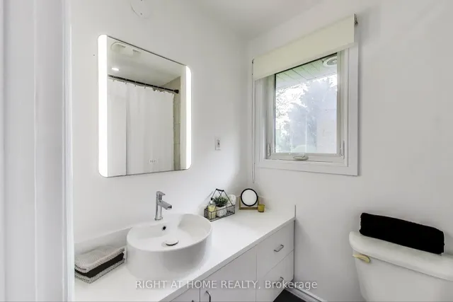 Additional image 14 of 43 Hedges Blvd