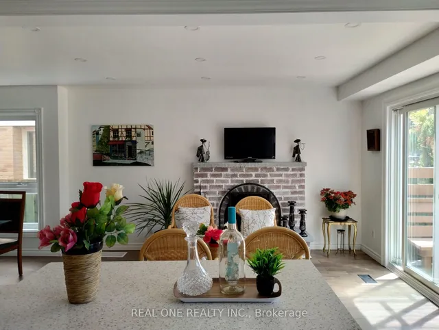 Additional image 2 of 7 McCool Crt