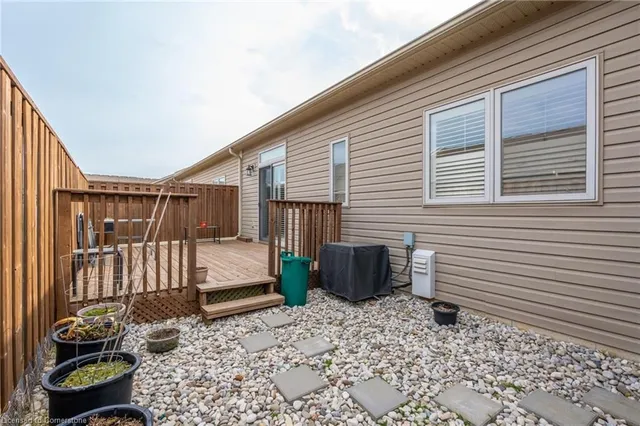 Additional image 34 of 21 Stickland Lane