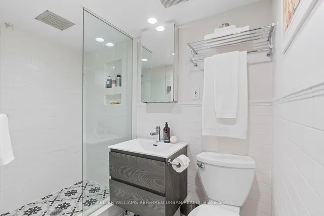 Additional image 33 of 20 Benson Ave