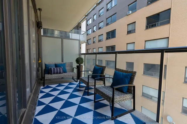 Additional image 17 of 81 Wellesley St Unit 402