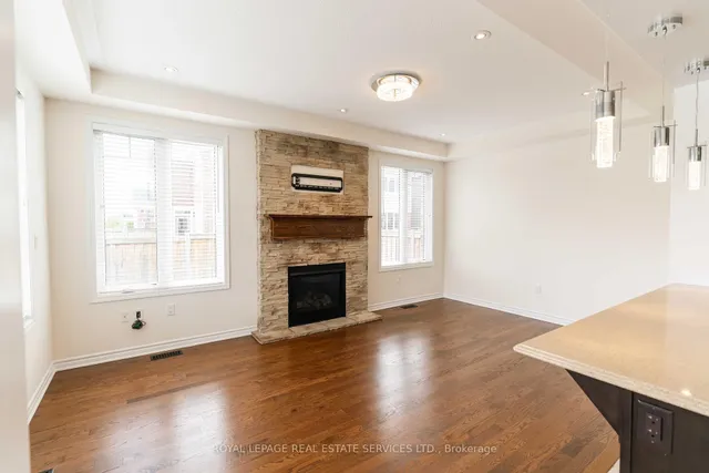 Additional image 19 of 974 Penson Cres