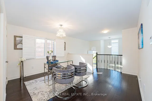 Additional image 16 of 8 PADBURY Tr