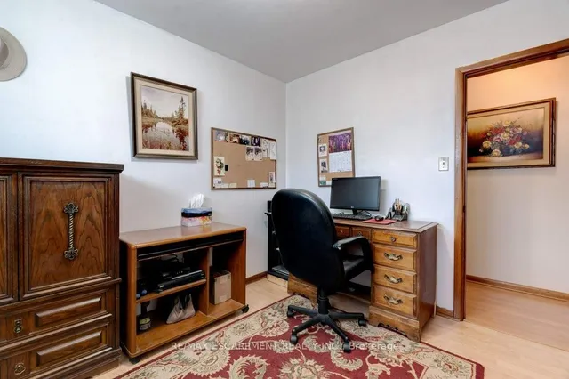 Additional image 24 of 29 Beacon Ave