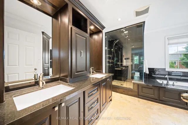 Additional image 28 of 2067 Annette Crt