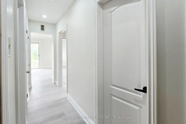 Additional image 24 of 155 Massey Ave