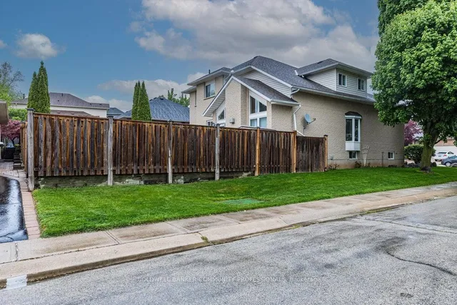 Additional image 44 of 2 Katie Crt