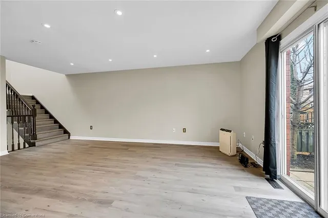 Additional image 17 of 1198 Upper Wentworth St