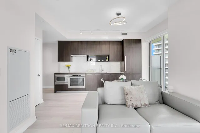 Additional image 8 of 115 McMahon Dr Unit 1110