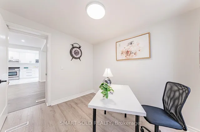 Additional image 24 of 18 Cadillac Ave