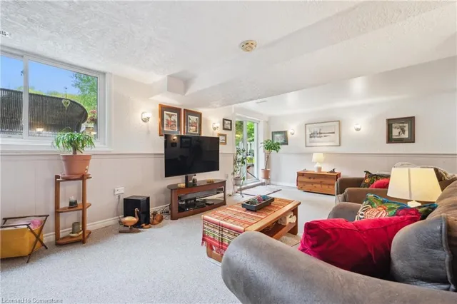 Additional image 16 of 56 Blackhorne Cres