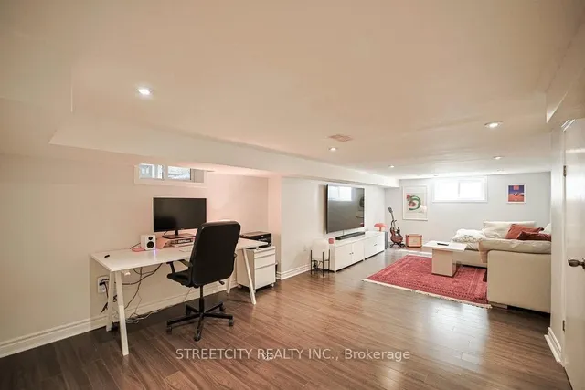 Additional image 39 of 409 Mcroberts Ave