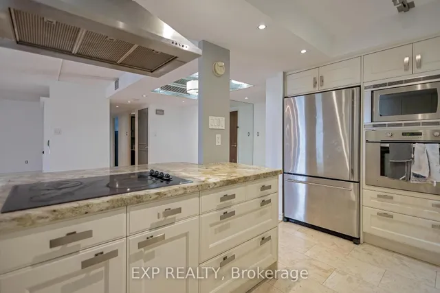 Additional image 3 of 900 Yonge St Unit 601