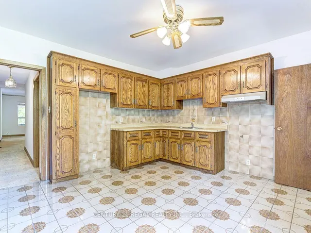 Additional image 17 of 46 Marchmount Rd