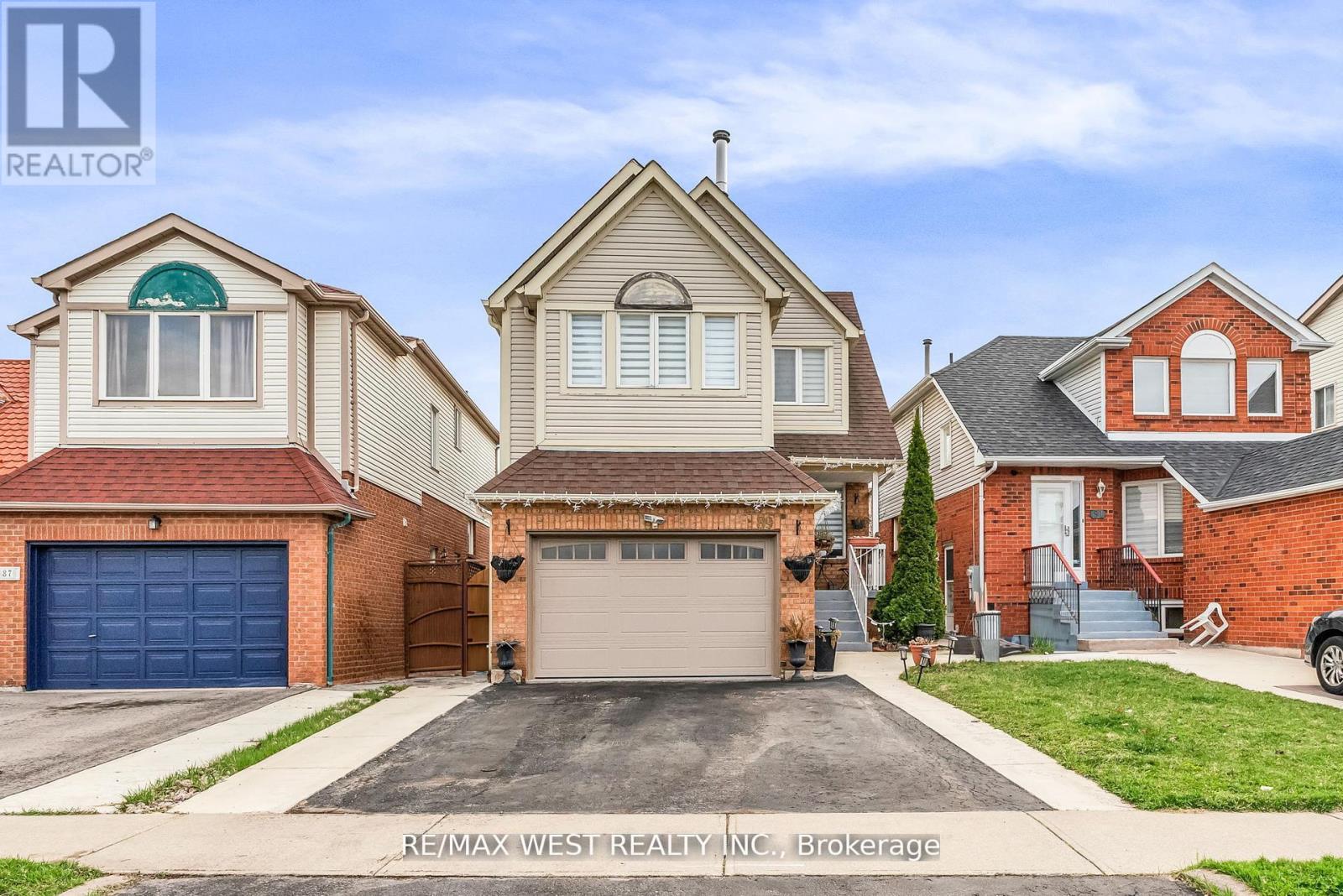 89 BEACONSFIELD AVENUE|Brampton (Fletcher's West), Ontario L6Y4R6