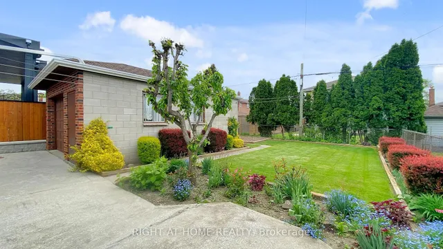 Additional image 50 of 1159 Glengrove Ave