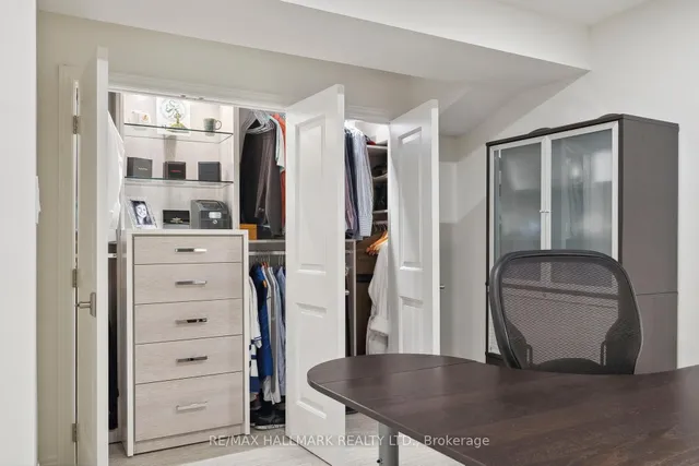 Additional image 32 of 2092 PINEVALLEY Cres