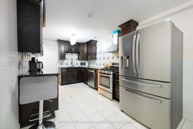 Additional image 13 of 34 SKYVIEW Dr