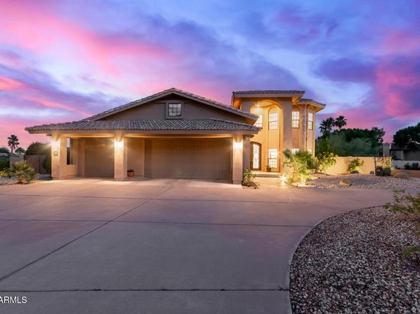 12015 S Tuzigoot Dr, Phoenix, AZ 85044