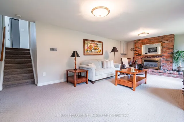 Additional image 28 of 1293 Dunbar Rd