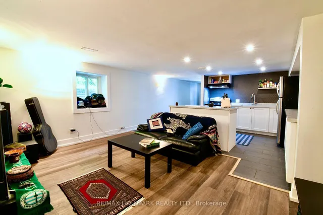 Additional image 37 of 34 River St