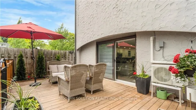 Additional image 34 of 1016 Falgarwood Dr Unit 42