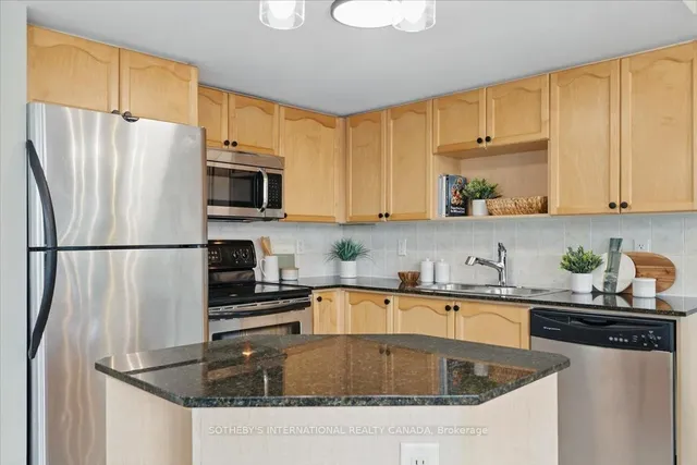 Additional image 14 of 18 yonge St Unit 2903