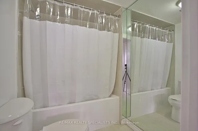 Additional image 23 of 8 Lisa St Unit 1901