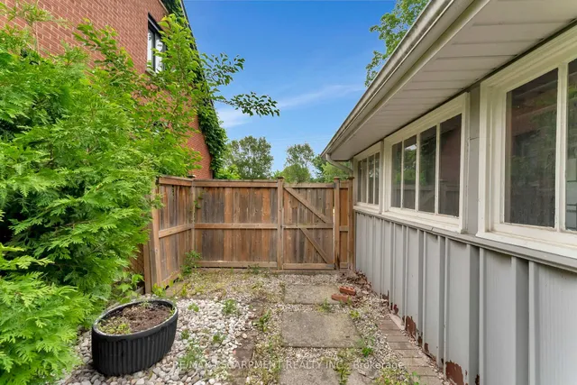 Additional image 46 of 2387 Glenwood School Dr