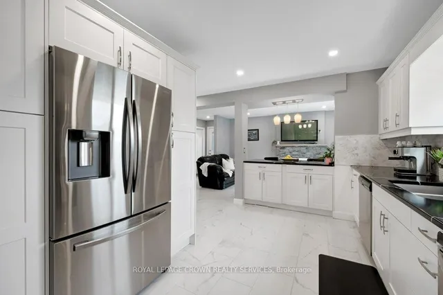 Additional image 15 of 14 Pathfinder Cres