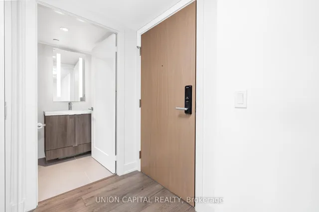 Additional image 13 of 585 Bloor St Unit 815