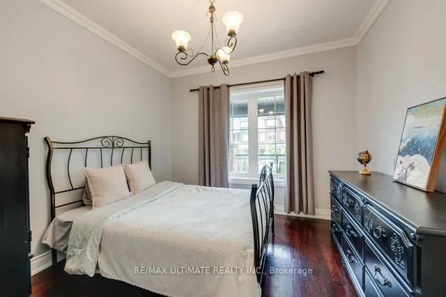 Additional image 9 of 1425 Lansdowne Ave