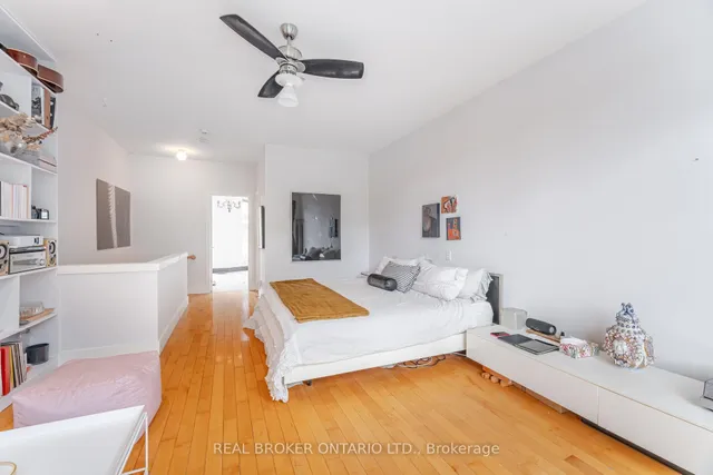 Additional image 24 of 476 King St