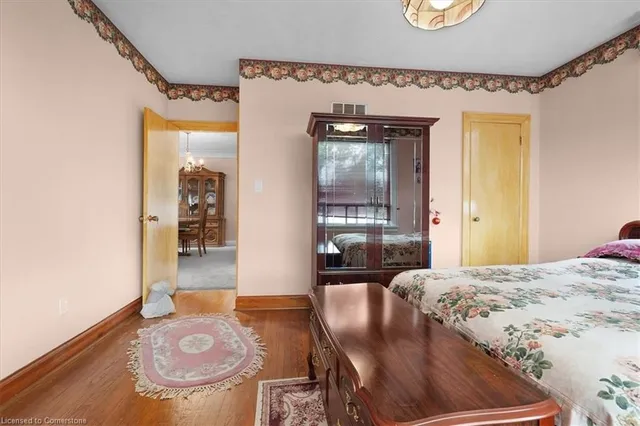 Additional image 14 of 693 Upper James St