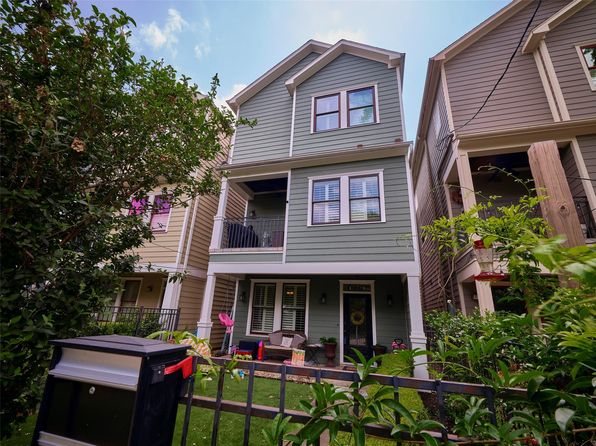228 E Woodland St, Houston, TX 77009