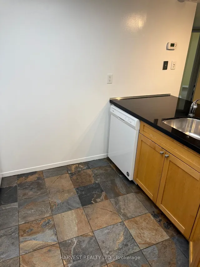 Additional image 6 of 1001 Bay St Unit 1715