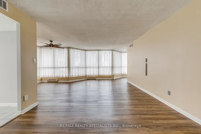 Additional image 8 of 55 Kingsbridge Garden Circ Unit 2213