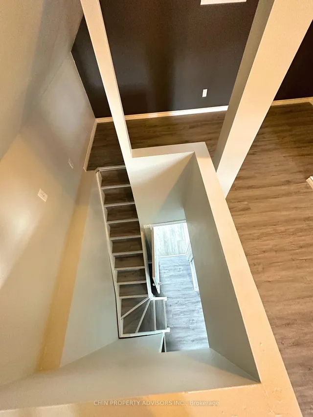 Additional image 23 of 50 Sanford Ave