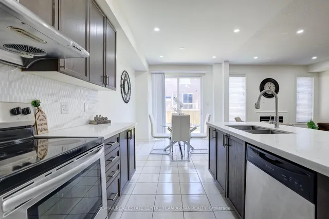 Additional image 16 of 436 Royal West Dr