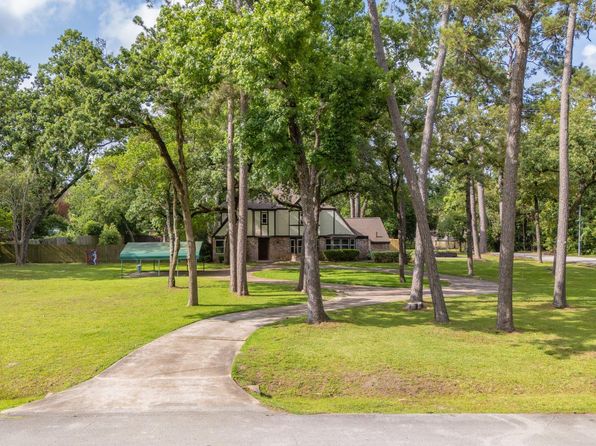 920 Forest Cove Dr, Humble, TX 77339
