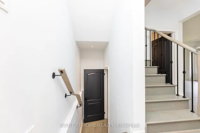 Additional image 43 of 1235 Mcphedran Pt