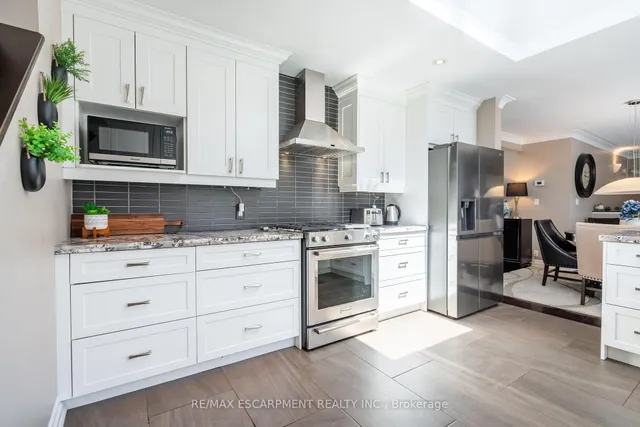 Additional image 17 of 388 Wilson Ave